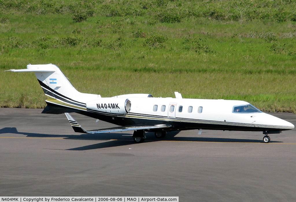 N404MK, 2003 Learjet 45 C/N 45-2003, Keeping Argentina´s flag on tail
