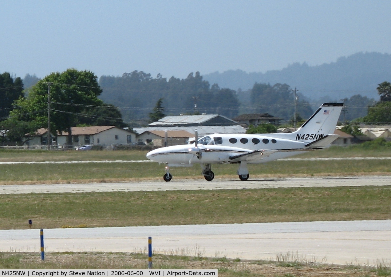 N425NW, 1981 Cessna 425 C/N 425-0070, Air Giant LLC 1981 Cessna 425 on take-off @ Watsonville Municipal Airport, CA