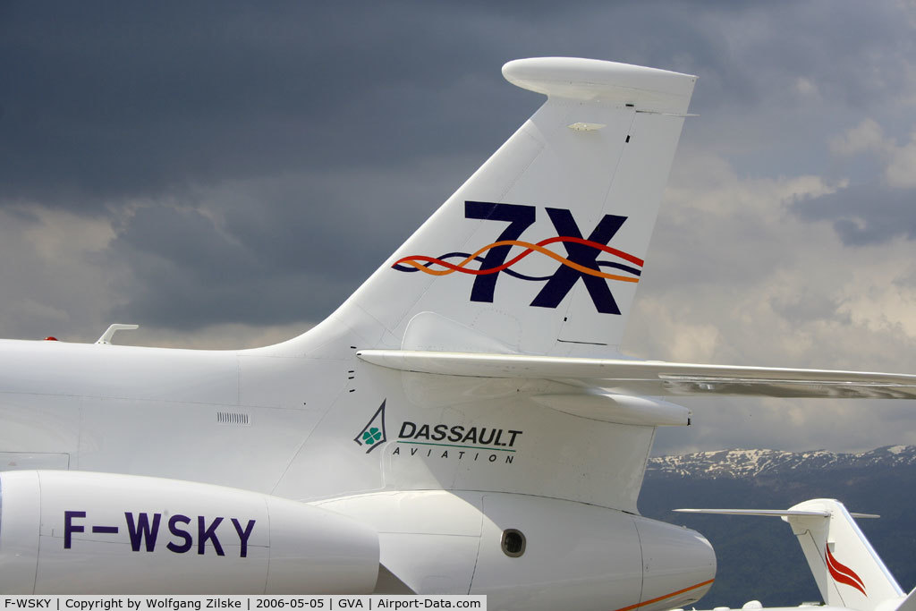 F-WSKY, 2007 Dassault Falcon 7X C/N 3, EBACE 2006 Static Display