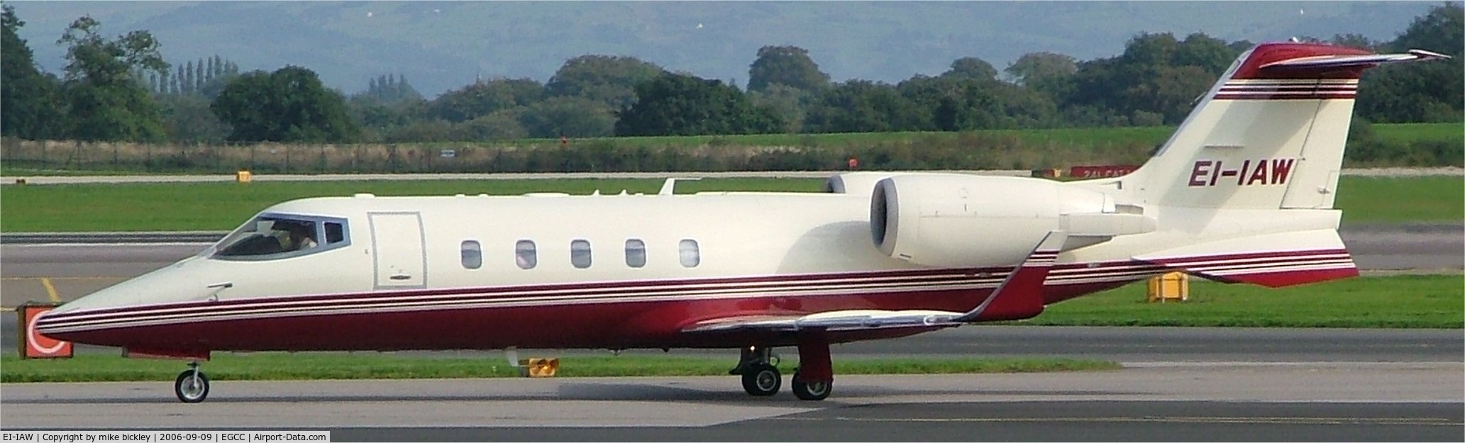EI-IAW, 2001 Learjet 60 C/N 60-218, irish visitor at manchester