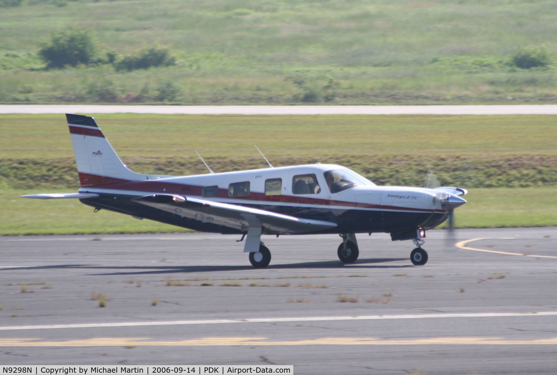 N9298N, 1997 Piper PA-32R-301T Turbo Saratoga C/N 3257005, Landing Runway 20R