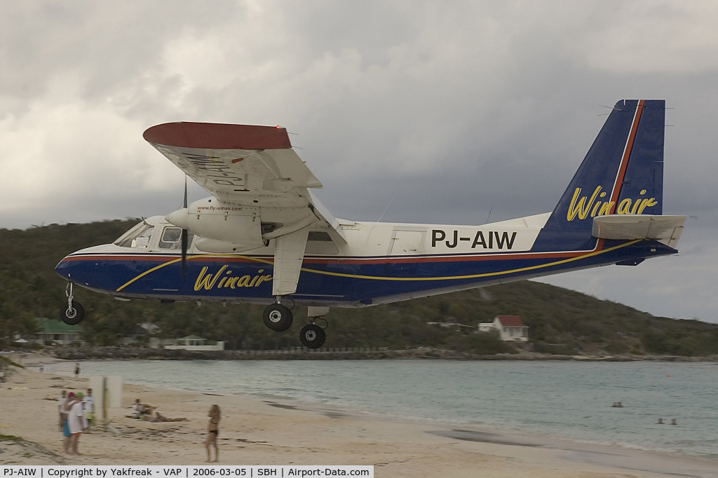 PJ-AIW, 1987 Pilatus Britten-Norman BN-2A-26 Islander C/N 2038B, Winair BN2 Islander
