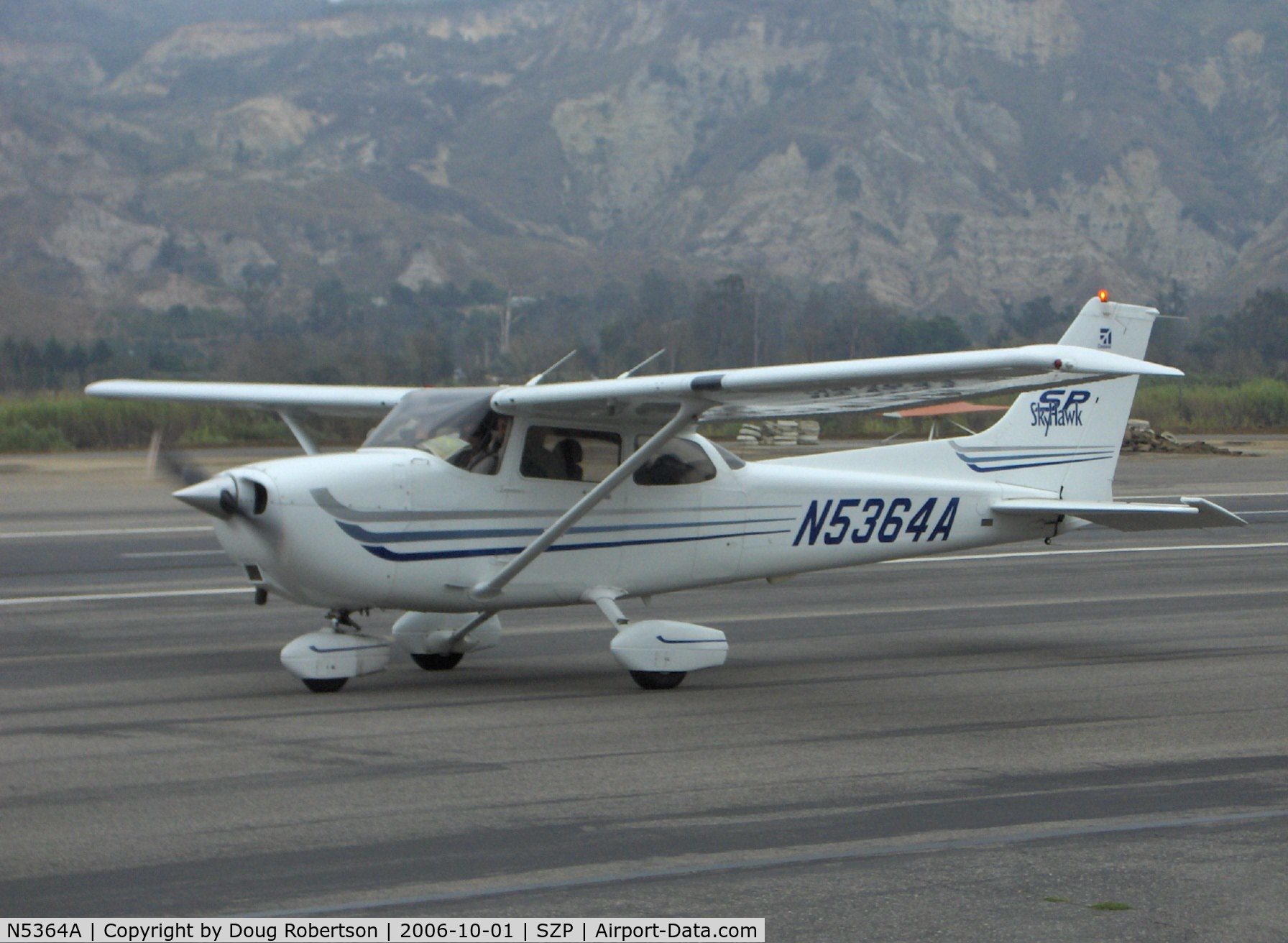 N5364A, 2003 Cessna 172S C/N 172S9417, 2003 Cessna 172S SKYHAWK SP, Lycoming IO-360-L2A 180 Hp, taxi