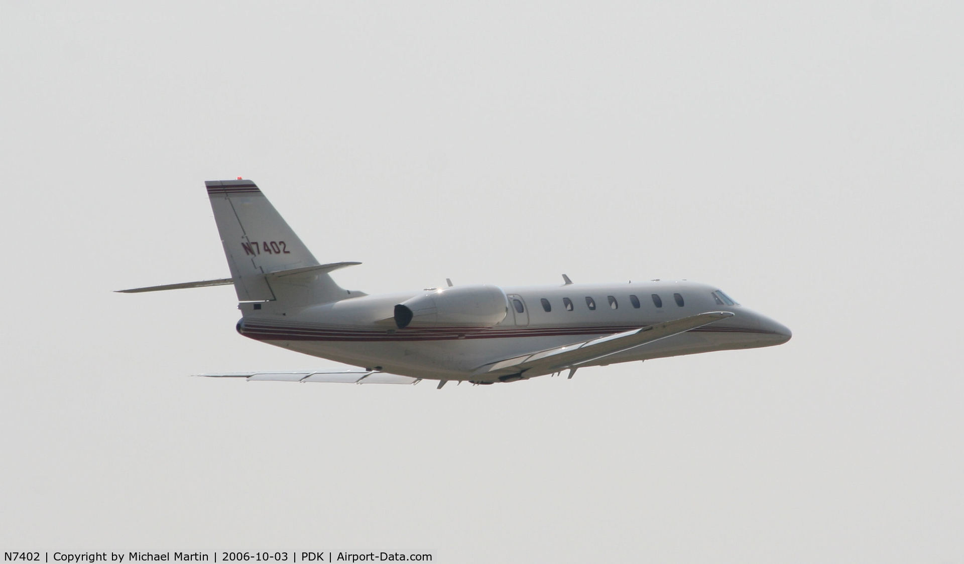 N7402, 2006 Cessna 680 Citation Sovereign C/N 680-0082, Departing PDK enroute to MCO