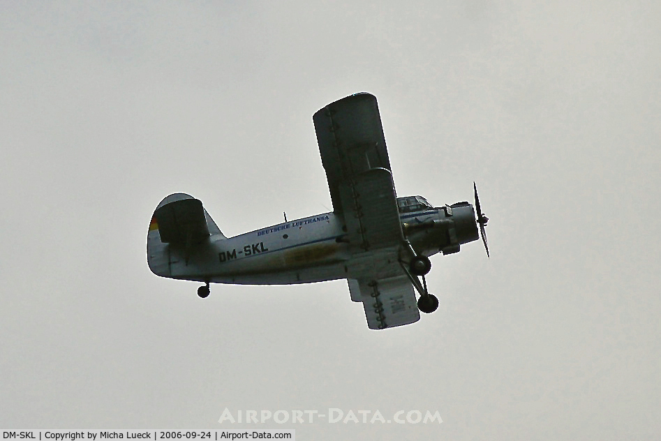 DM-SKL, Antonov An-2 C/N 17802, overflying Bonn