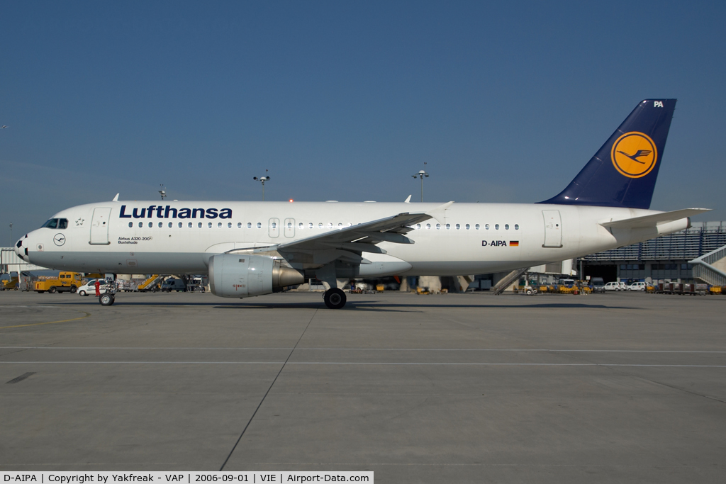 D-AIPA, 1989 Airbus A320-211 C/N 0069, Lufthansa Airbus 320