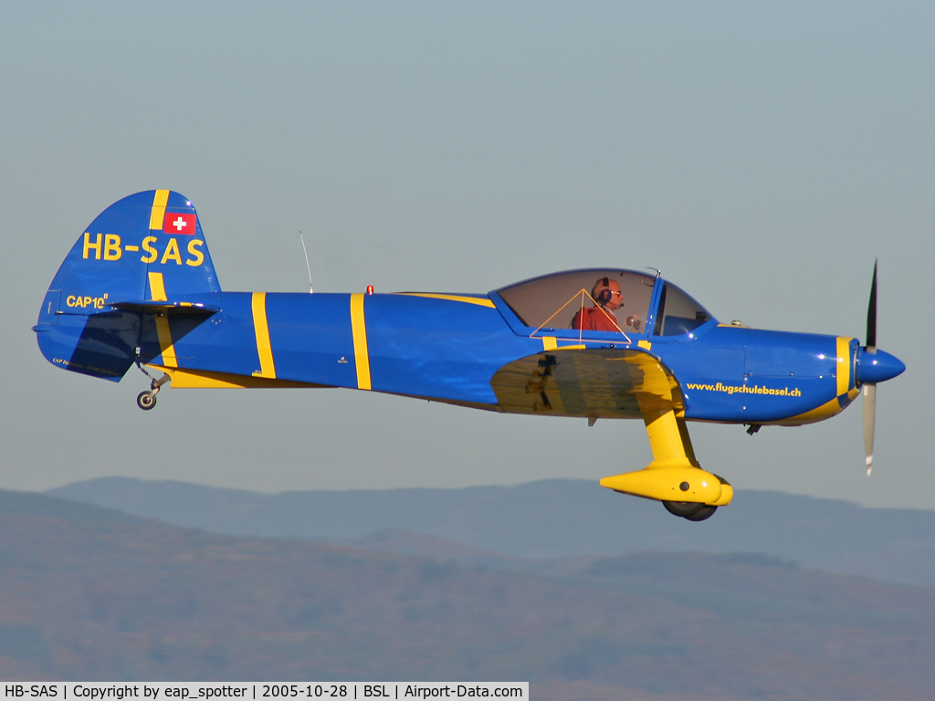 HB-SAS, 1983 Mudry CAP-10B C/N 182, landing on runway 16 new c/s now blue and yellow