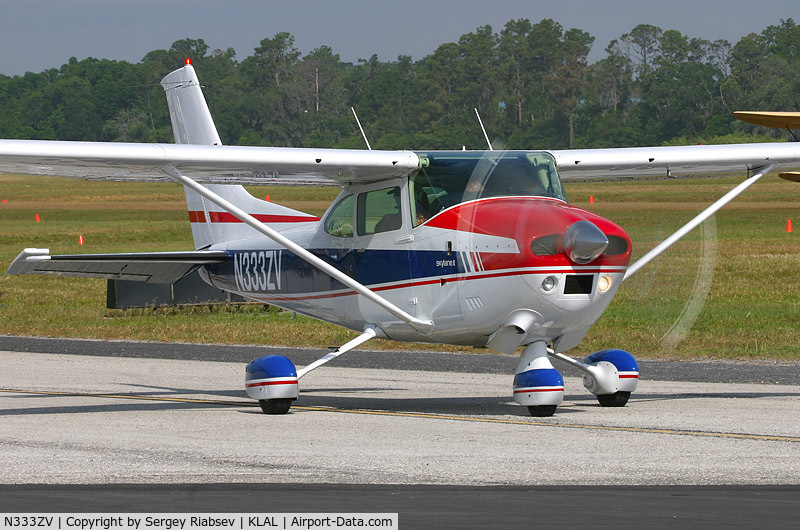 N333ZV, 1977 Cessna 182Q Skylane C/N 18265835, Sun-n-fun 2006