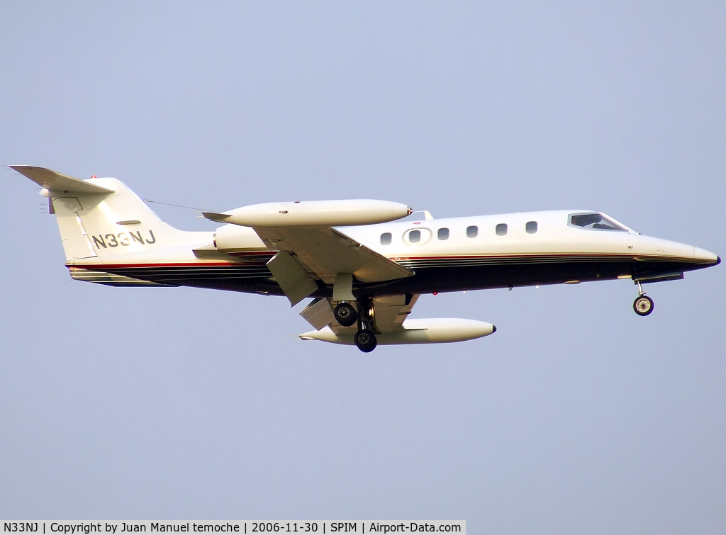N33NJ, 1980 Gates Learjet 35A C/N 35A-305, Arriving at late afternoon