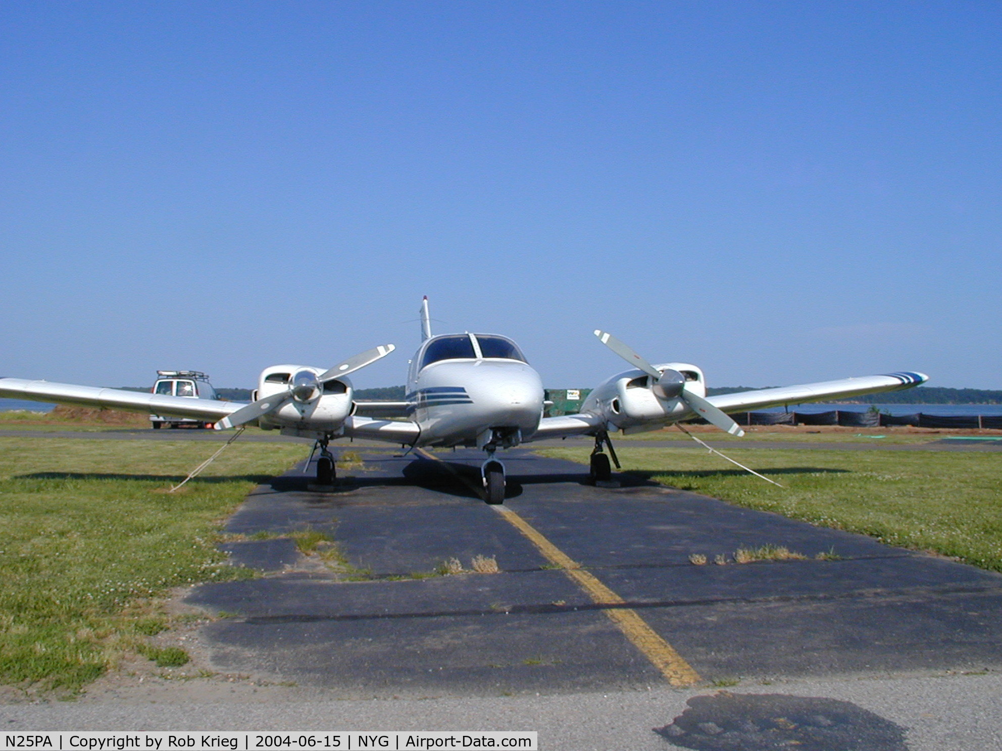 N25PA, 1972 Piper PA-34-200 C/N 34-7250110, Front