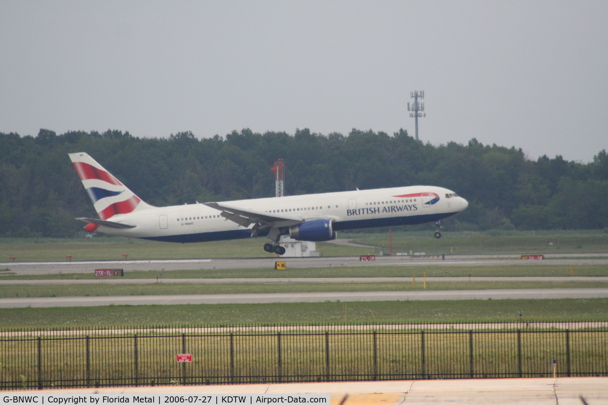 G-BNWC, 1989 Boeing 767-336 C/N 24335, I liked the old colors better