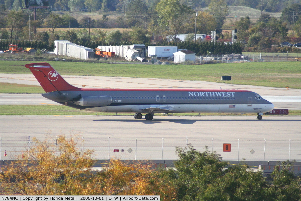 N784NC, 1980 McDonnell Douglas DC-9-51 C/N 48109, old colors