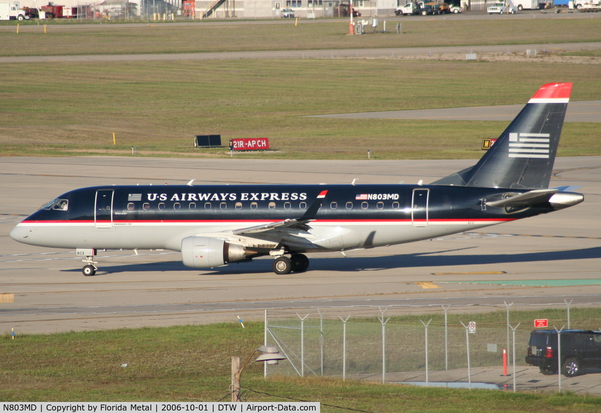 N803MD, 2004 Embraer 170SU (ERJ-170-100SU) C/N 17000015, Going to Philadelphia