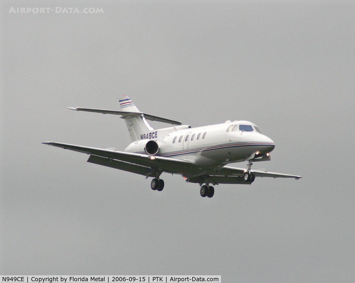 N949CE, Hawker Siddeley HS.125 Series 700A C/N 257204, landing