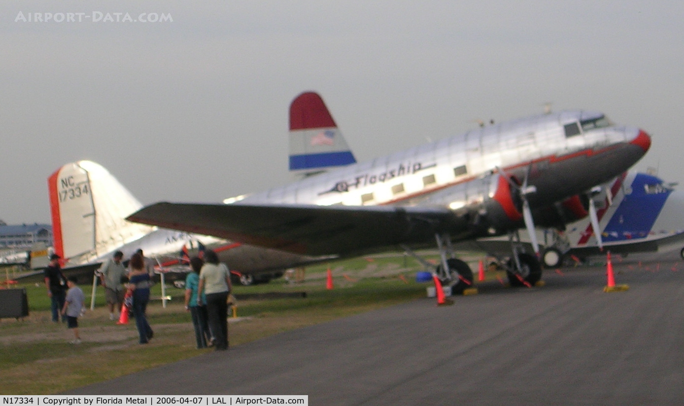 N17334, 1937 Douglas DC-3-178 C/N 1920, American DC-3