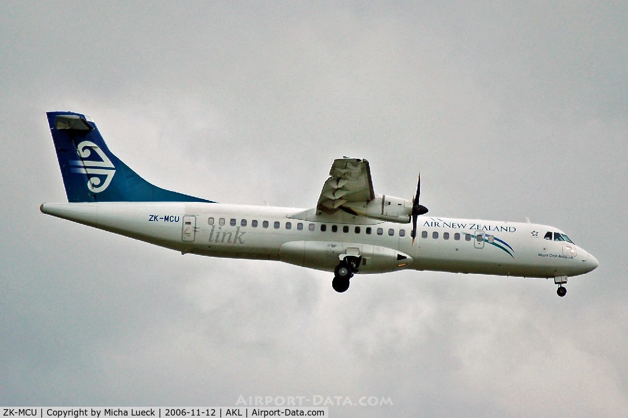 ZK-MCU, 2000 ATR 72-212A C/N 632, On approach to Auckland