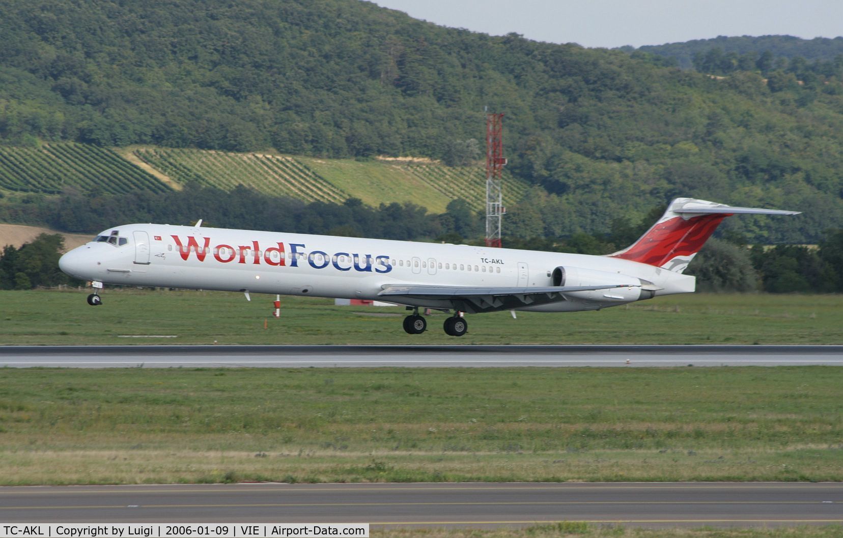 TC-AKL, 1996 McDonnell Douglas MD-83 (DC-9-83) C/N 53184, World Focus MD90