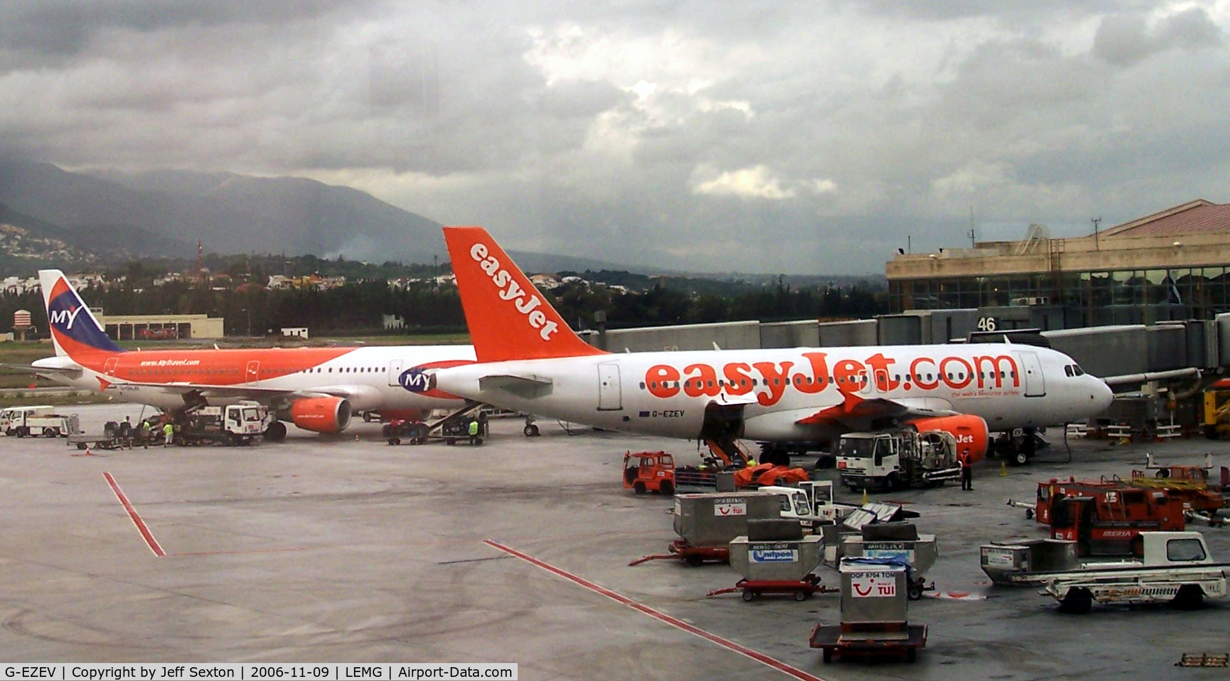 G-EZEV, 2004 Airbus A319-111 C/N 2289, Airbus 319-111 preparing to leave Pablo Ruiz Picasso Airport,  Malaga Spain.