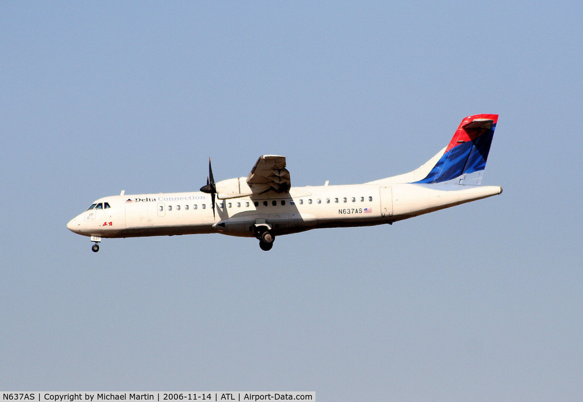 N637AS, 1993 ATR 72-212 C/N 383, Over the numbers of 27L