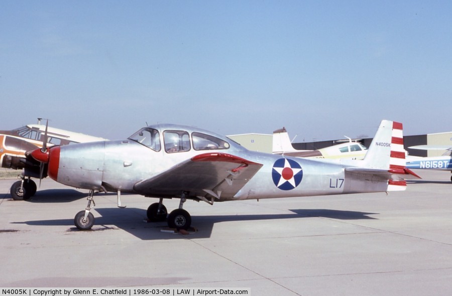 N4005K, 1947 North American Navion (NA-145) C/N NAV-4-1005, Dressed as a warbird