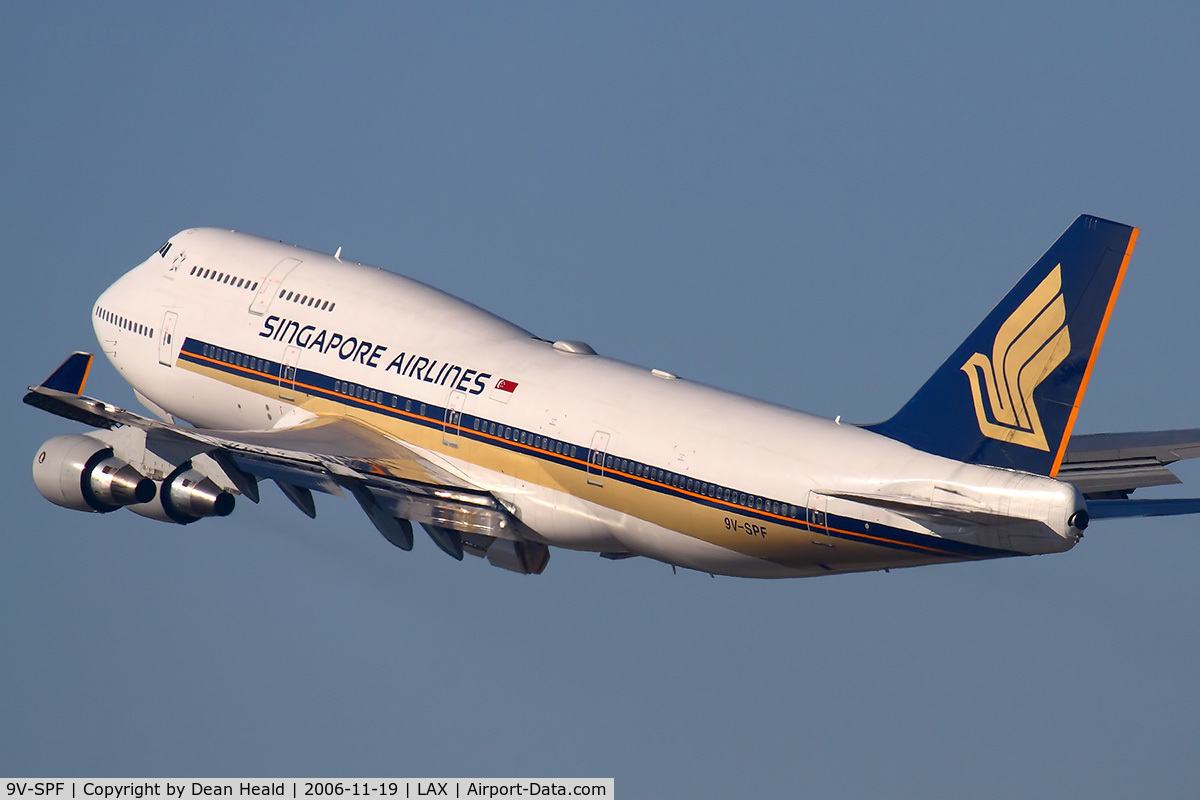 9V-SPF, 1995 Boeing 747-412 C/N 27071, Singapore Airlines 9V-SPF (FLT SIA11) climbing out from RWY 25R enroute to Narita Int'l (RJAA).