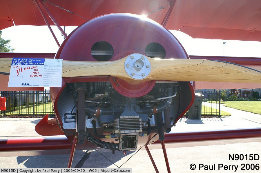 N9015D, Fokker Dr.1 Triplane Replica C/N 528189-AA, A Lycoming in place of a Oberursel for this replica