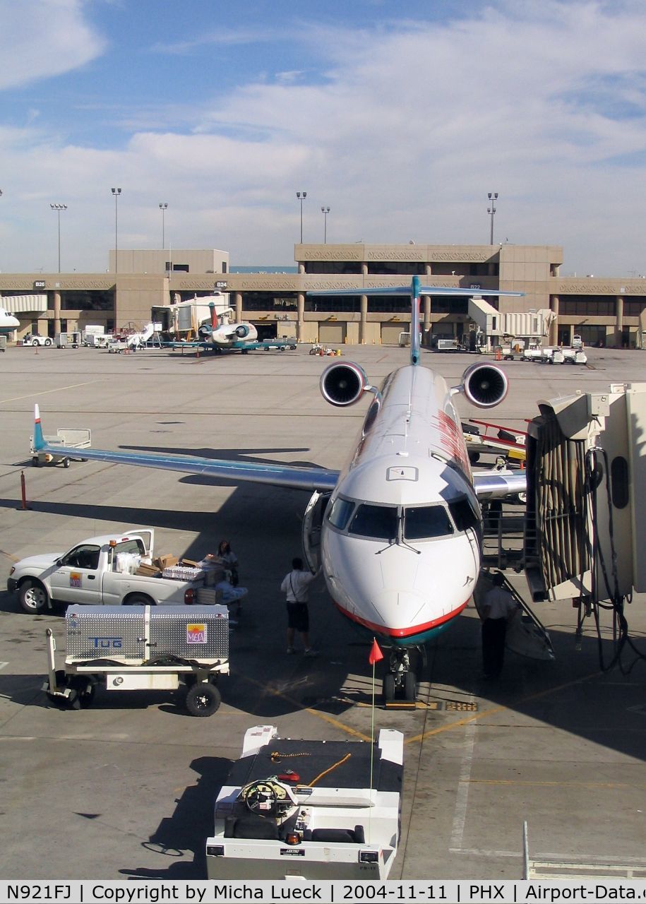 N921FJ, 2004 Bombardier CRJ-900ER (CL-600-2D24) C/N 15021, Just arrived from Long Beach, CA