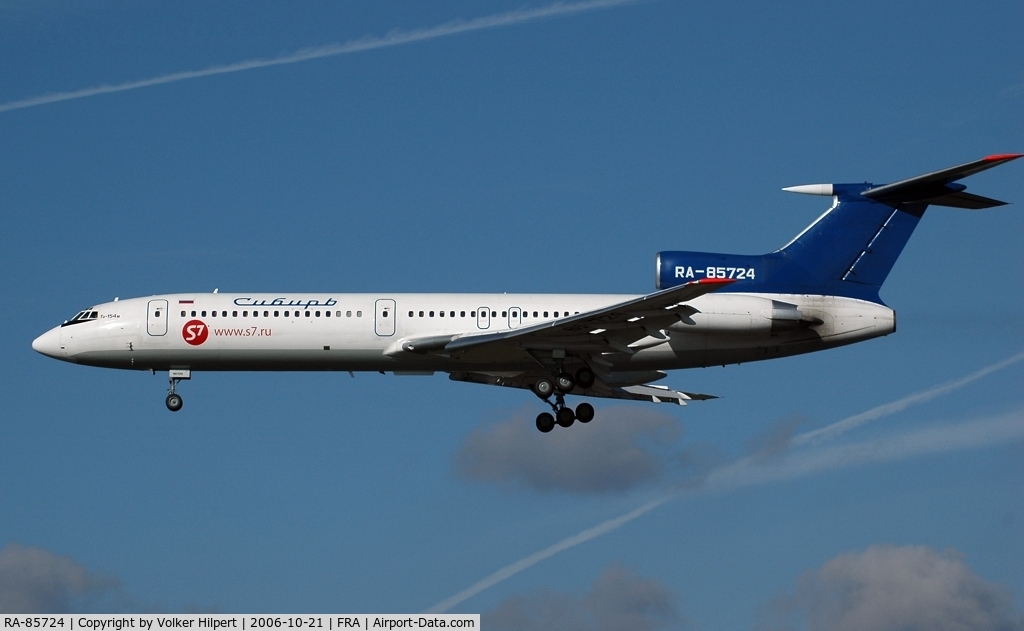 RA-85724, 1992 Tupolev Tu-154M C/N 92A906, Sibir Airlines Tu-154M