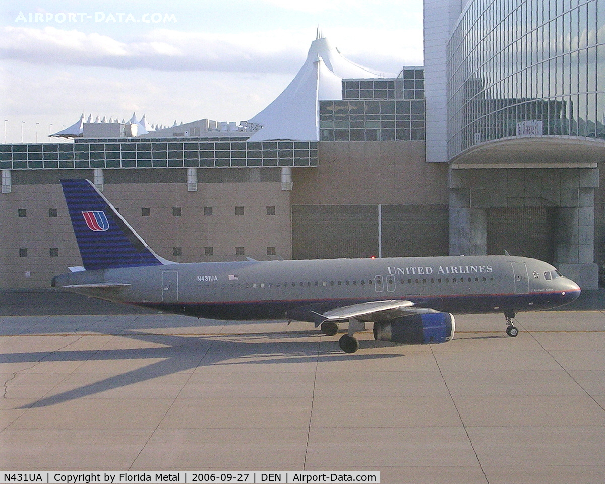 N431UA, 1996 Airbus A320-232 C/N 571, UA at DEN