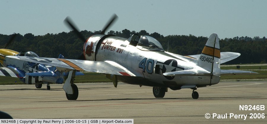 N9246B, 1944 Republic P-47D Thunderbolt C/N 339-55605, Hun Hunter 16 taxis out for the warbird passes