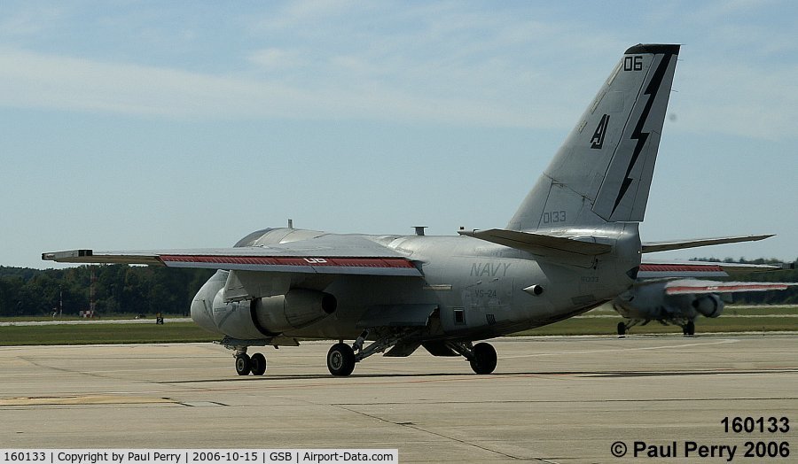 160133, Lockheed S-3B Viking C/N 394A-1115, One of the brace of S-3 Vikings on the show roster
