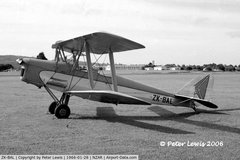 ZK-BAL, De Havilland DH-82A Tiger Moth II C/N 82793, DH82A ZK-BAL