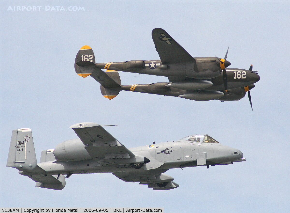 N138AM, 1943 Lockheed P-38J Lightning C/N 44-23314, P-38 in formation with A-10