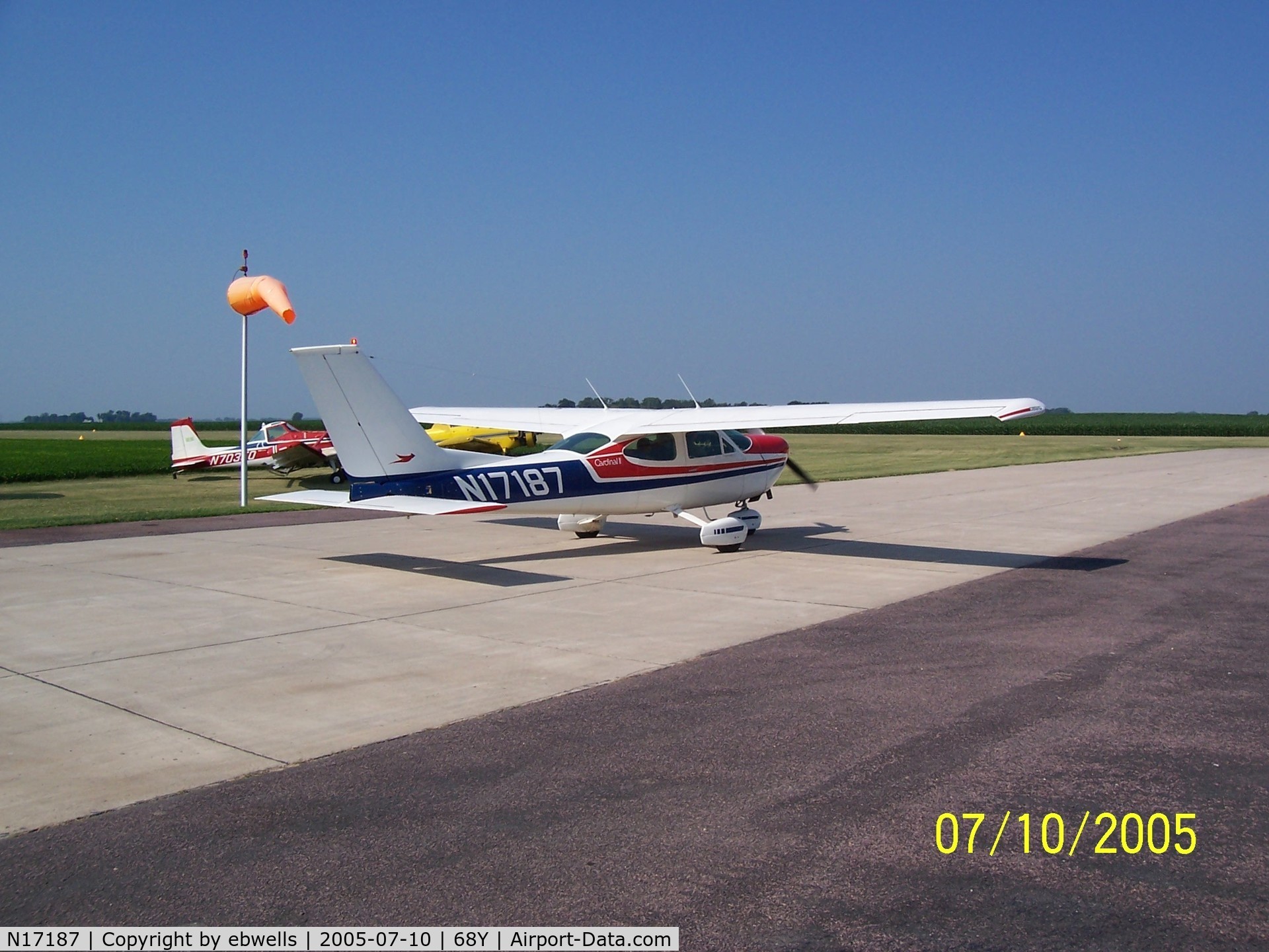 N17187, 1976 Cessna 177B Cardinal C/N 17702514, 68Y Fly In