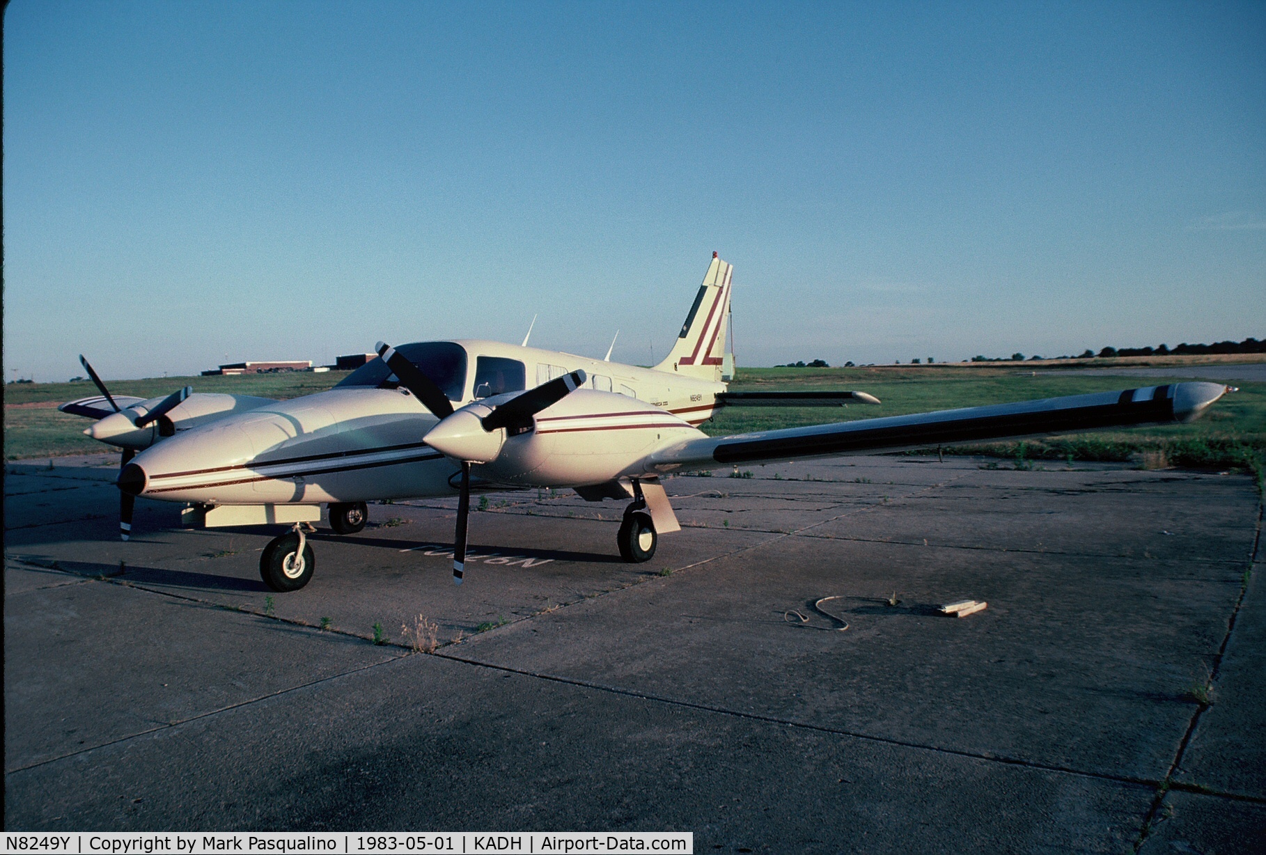 N8249Y, Piper PA-34-220T C/N 348233175, Piper PA-34-220T