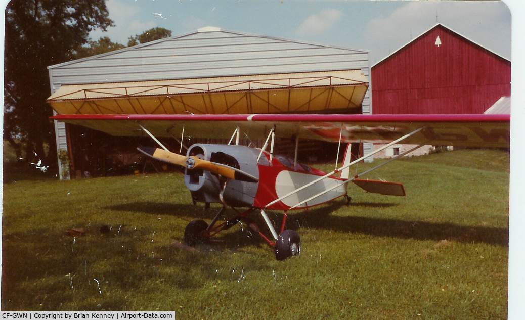 CF-GWN, 1966 Pietenpol Air Camper C/N 1001, At R Burton's Farm