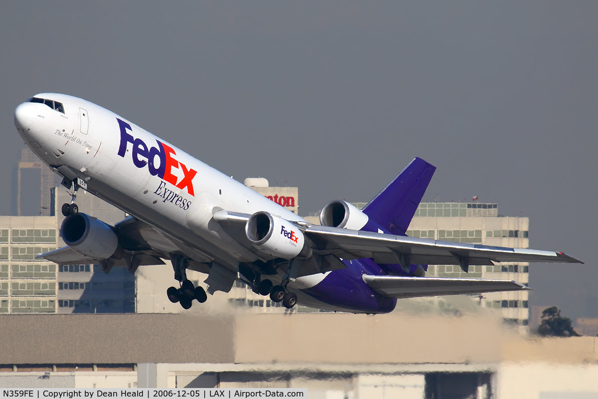 N359FE, 1980 McDonnell Douglas MD-10-10F C/N 46635, FedEx N359FE (FLT FDX3019) climbing out from RWY 25R enroute to Chicago O'Hare Int'l (KORD).