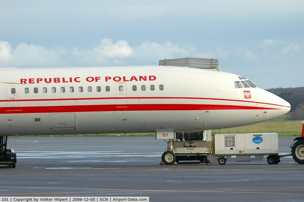 101, 1990 Tupolev Tu-154M C/N 90A837, Tupolew Tu-154M