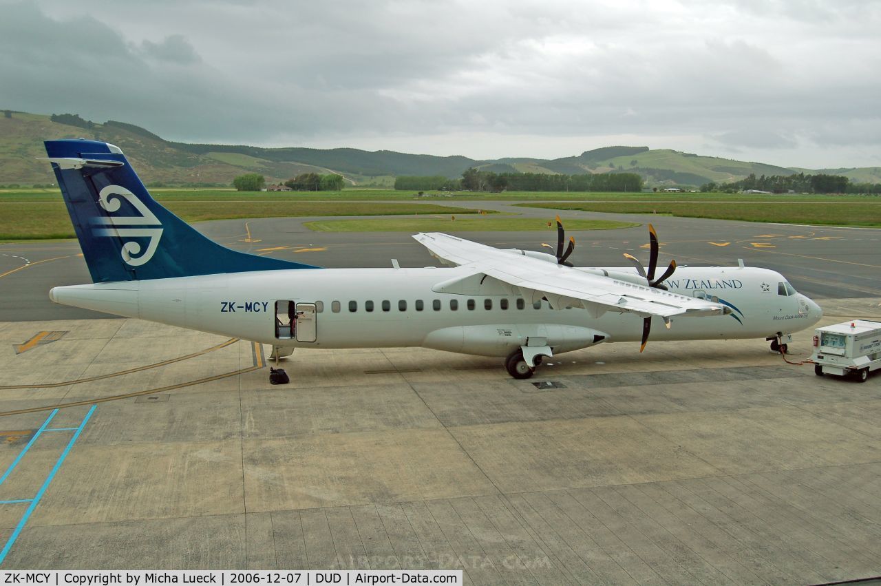 ZK-MCY, 2003 ATR 72-212A C/N 703, Getting ready for the next 55 minutes leg to Christchurch