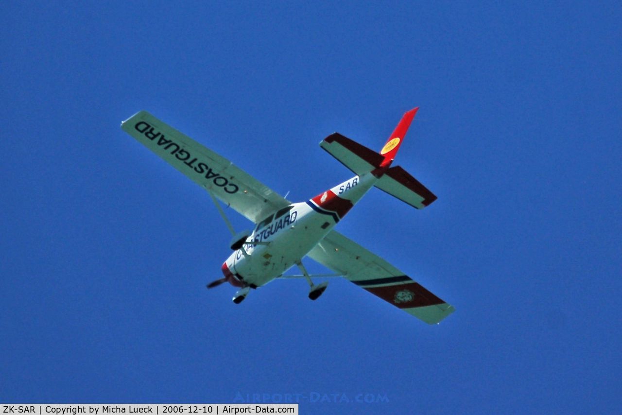 ZK-SAR, Cessna 182R Skylane C/N 18268212, SAR buzzing over Devonport/Auckland