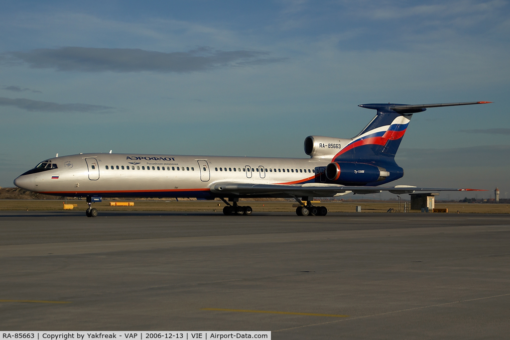 RA-85663, 1989 Tupolev Tu-154M C/N 89A817, Aeroflot Tupolev 154