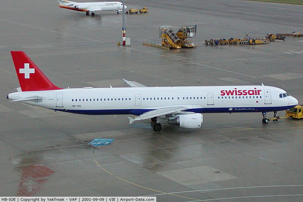 HB-IOE, 1995 Airbus A321-111 C/N 535, Swissair Airbus 321