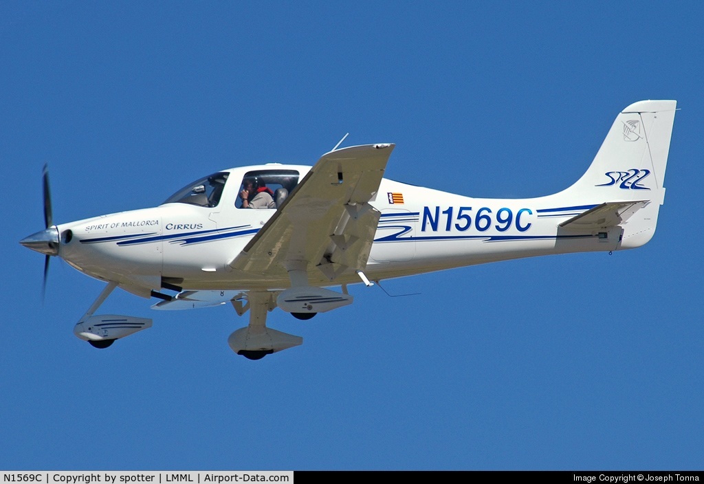 N1569C, 2003 Cirrus SR22 C/N 0581, Malta landing