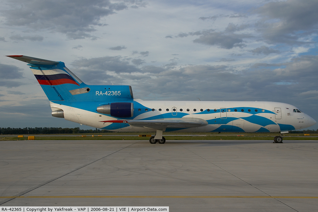 RA-42365, 1989 Yakovlev Yak-42D C/N 4520424811447, Yakovlev 42