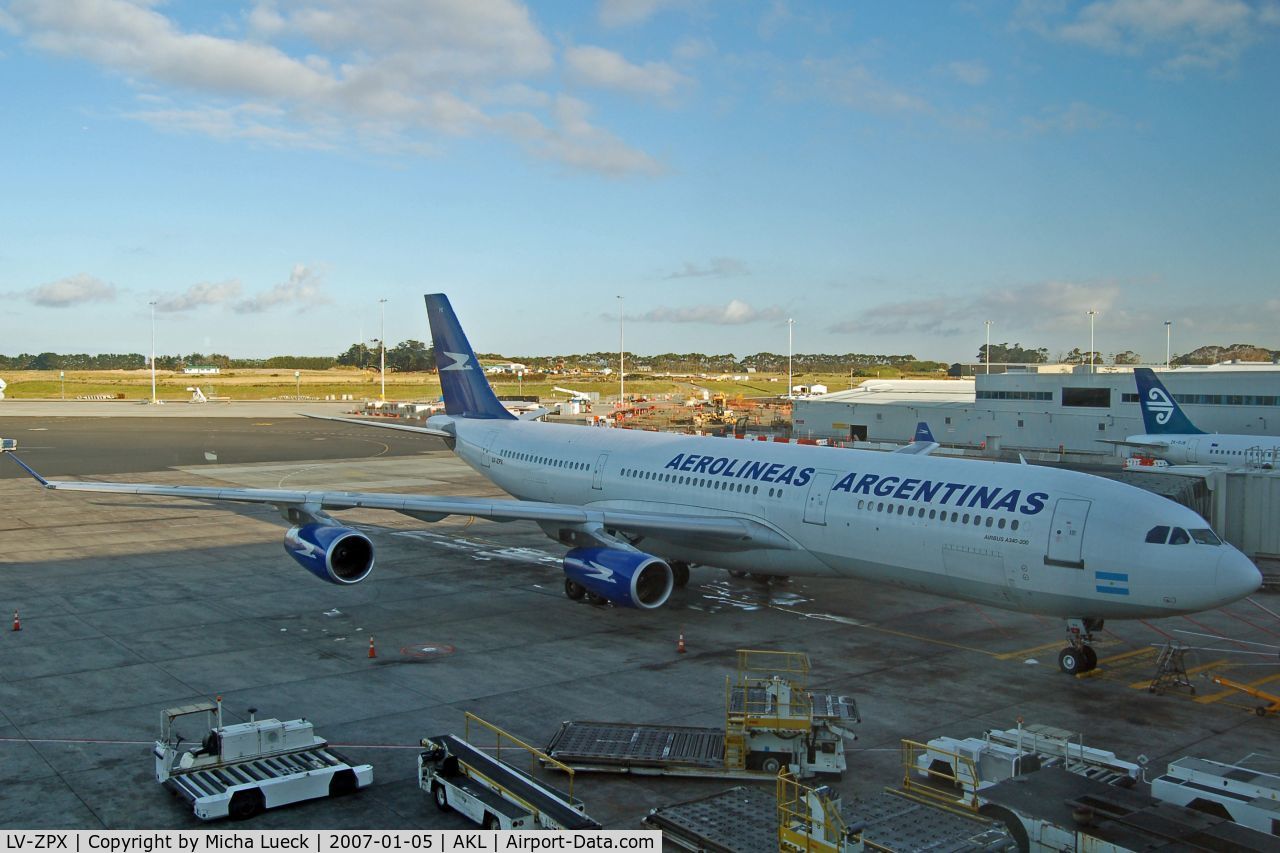 LV-ZPX, 1994 Airbus A340-211 C/N 080, At the gate in Auckland