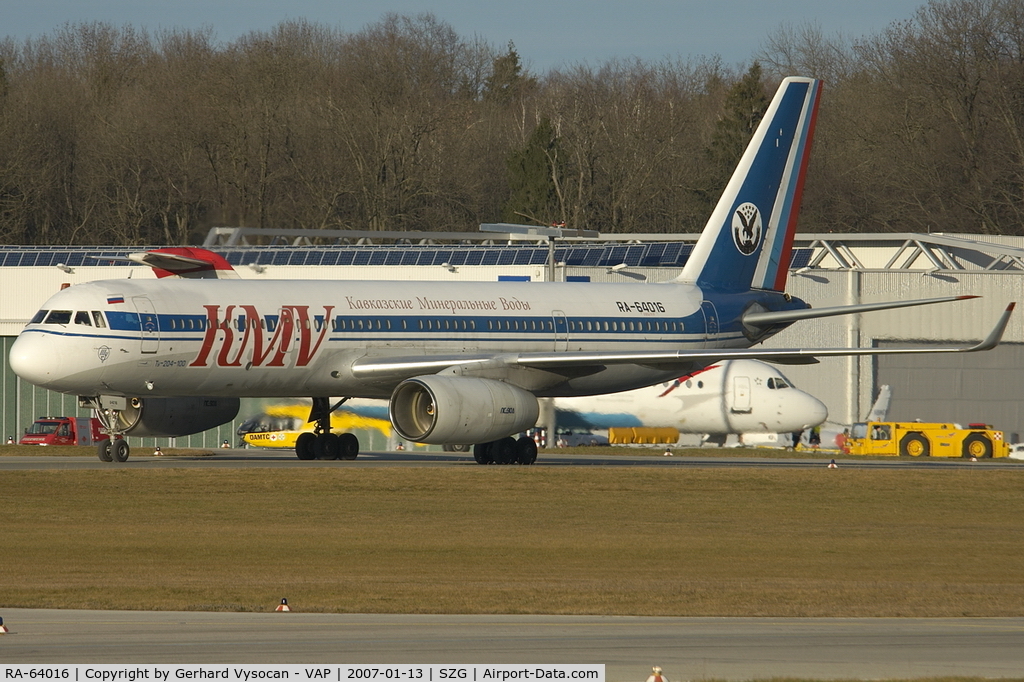 RA-64016, 1995 Tupolev Tu-204-100 C/N 1450742364016, Salzburg @ highest frequenz