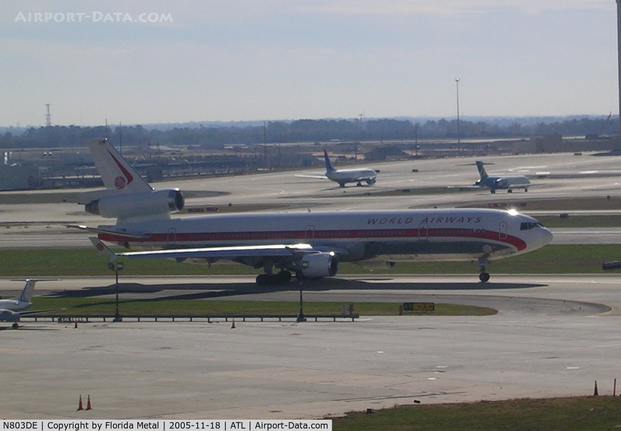 N803DE, 1991 McDonnell Douglas MD-11 C/N 48474, Retro World colors