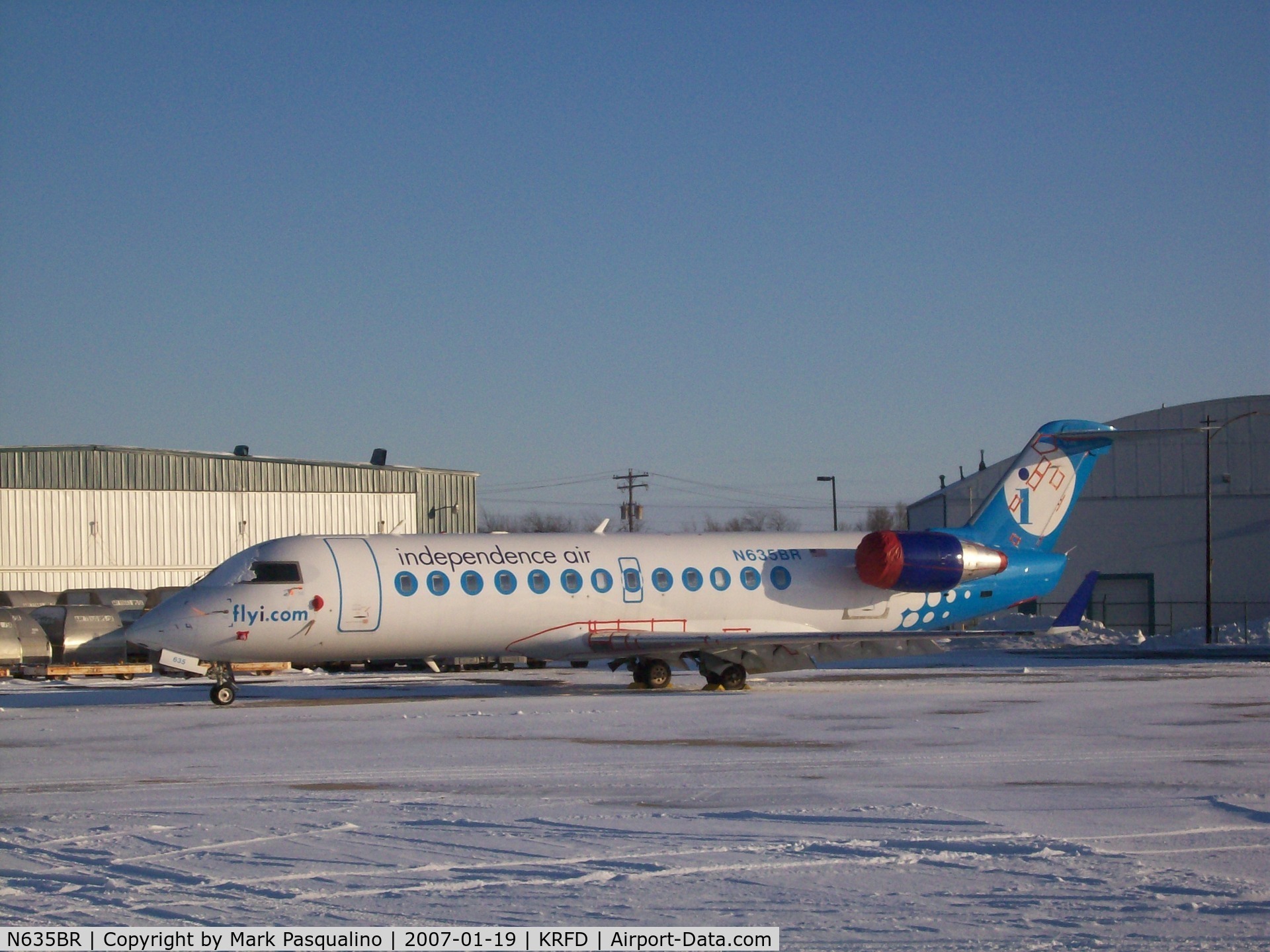 N635BR, 1999 Bombardier CRJ-200ER (CL-600-2B19) C/N 7295, CL-600-2B19