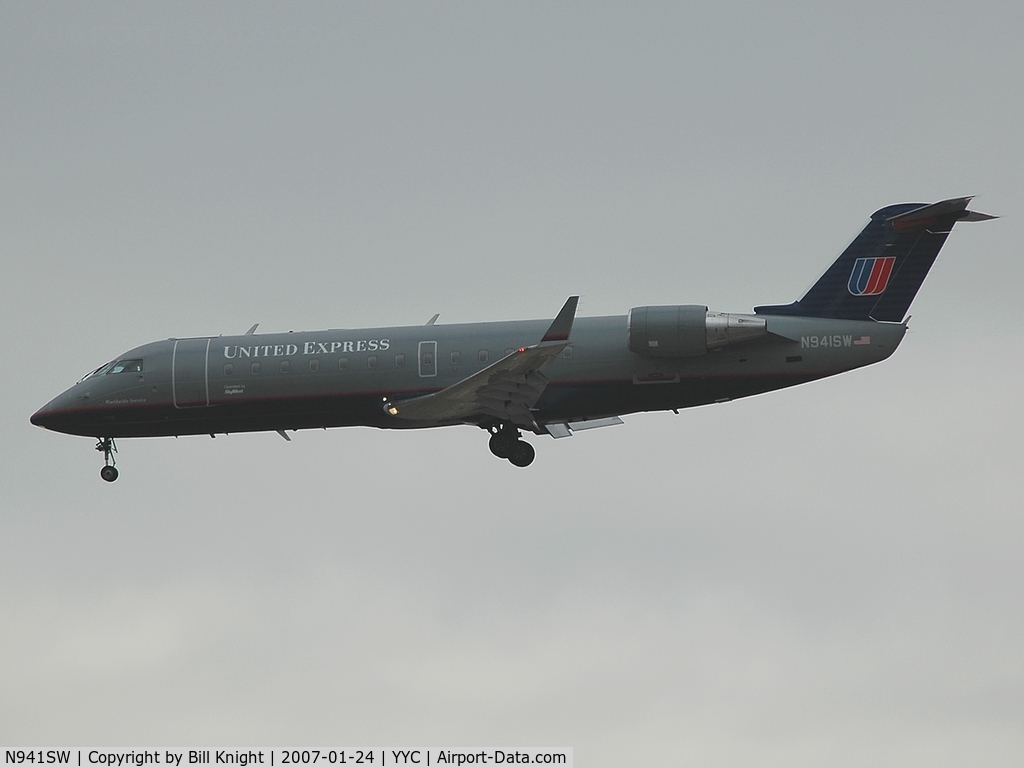 N941SW, 2003 Bombardier CRJ-200LR (CL-600-2B19) C/N 7750, another sunny day shot