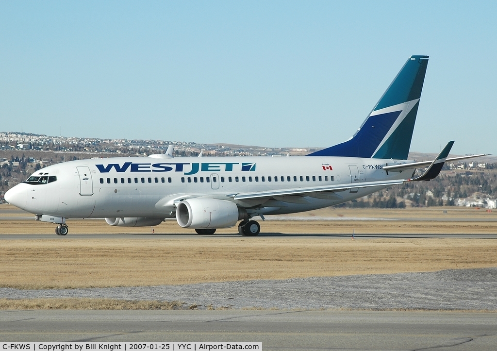 C-FKWS, 2001 Boeing 737-76N C/N 30134, in line for 34